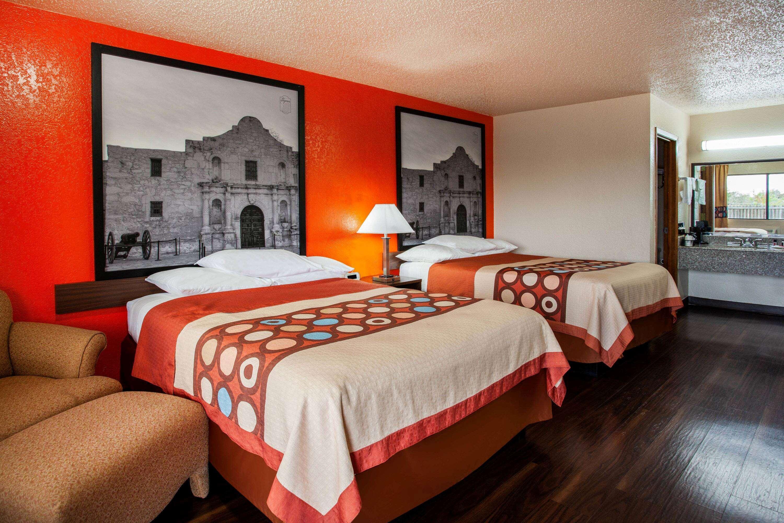 Super 8 By Wyndham Giddings Hotel Kültér fotó