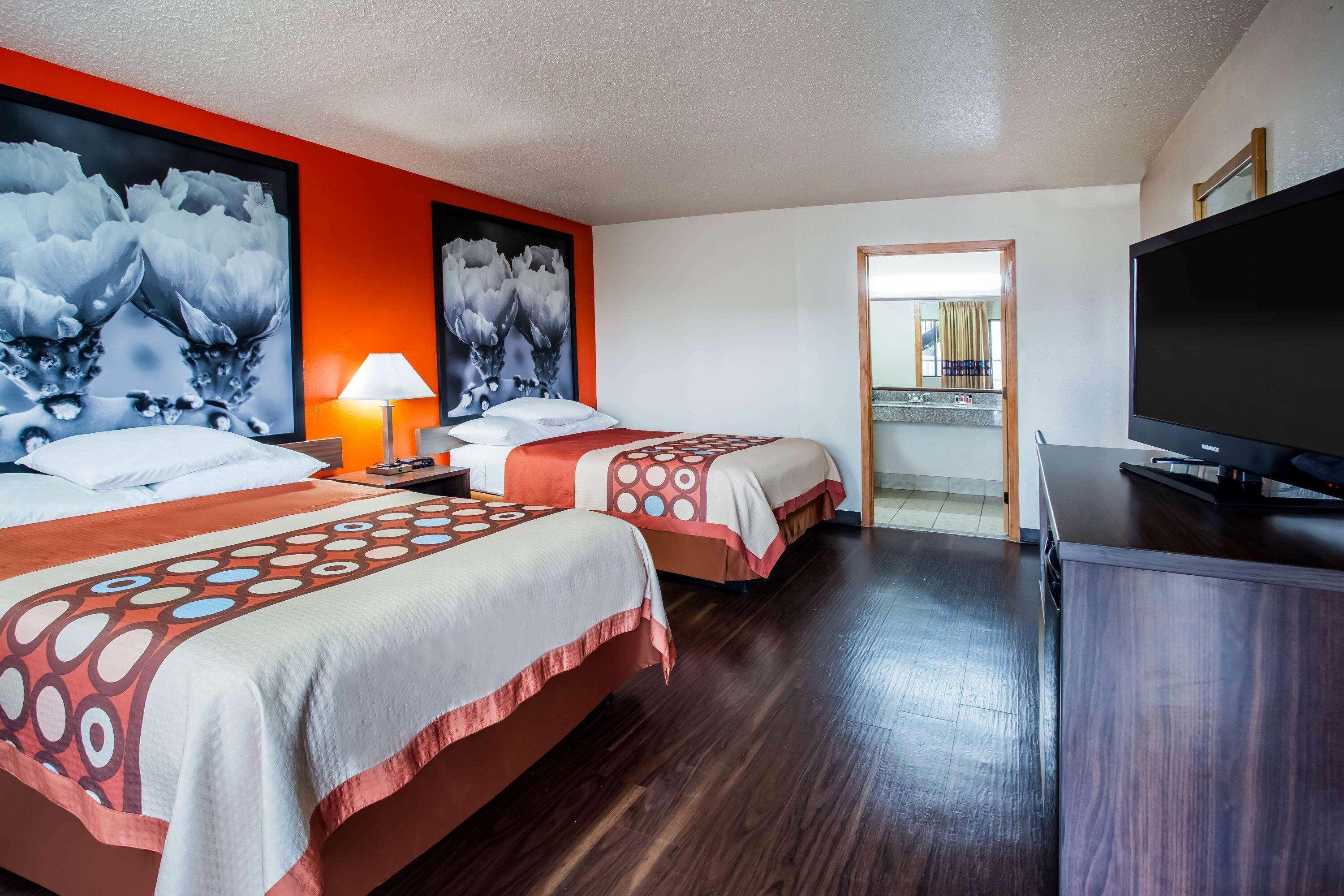 Super 8 By Wyndham Giddings Hotel Kültér fotó