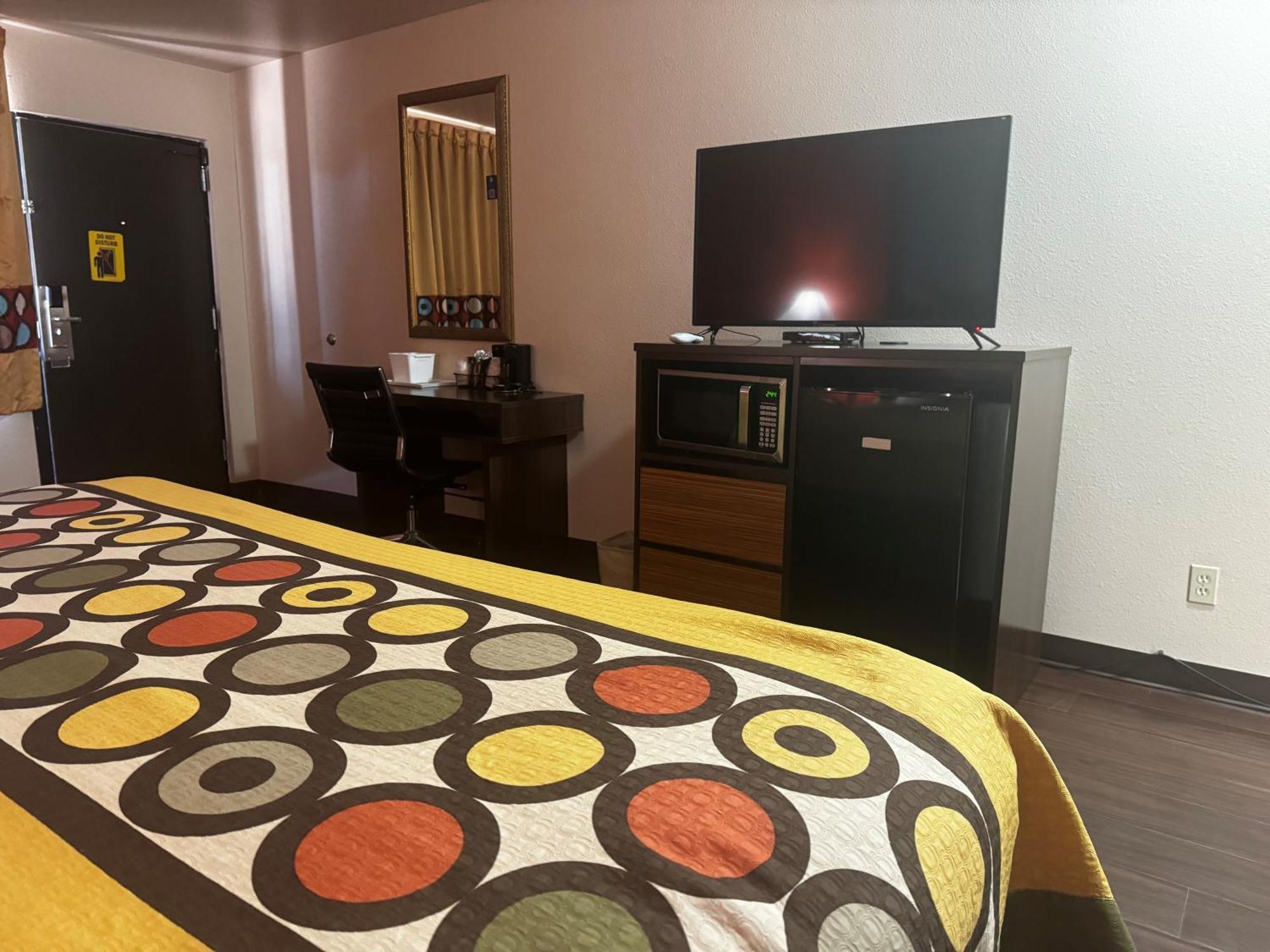 Super 8 By Wyndham Giddings Hotel Kültér fotó